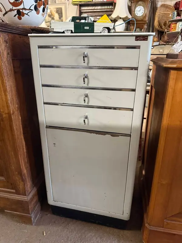 Meuble de dentiste en métal des années 50