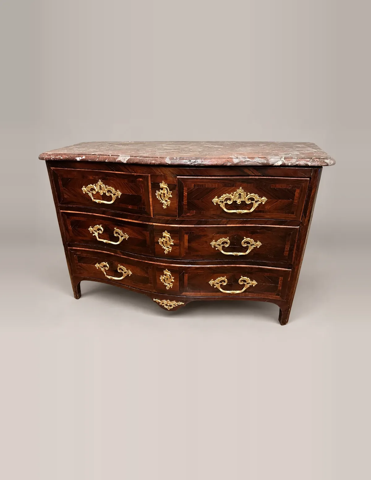 Commode parisienne estampillée J.-B. Fromageau – XVIIIe siècle